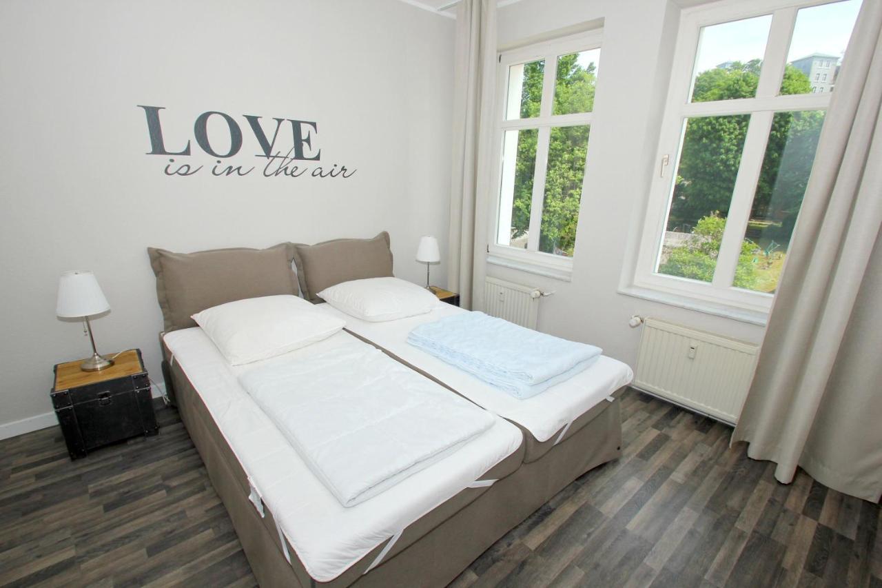 Balkon, Gratis Nutzung Vom Ahoi Erlebnisbad Und Sauna In Sellin - Residenz Strandeck Fewo01 奥斯特巴德·哥伦 外观 照片