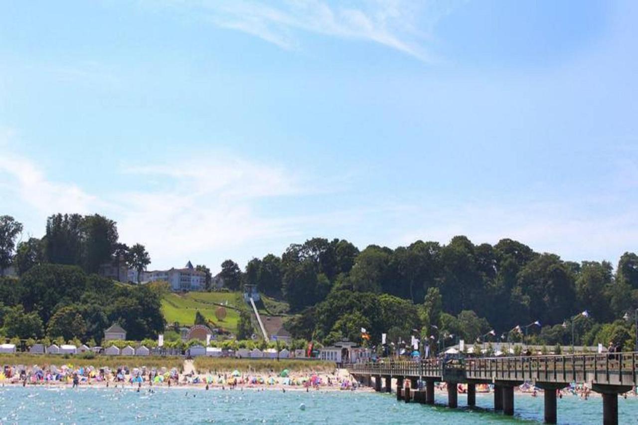 Balkon, Gratis Nutzung Vom Ahoi Erlebnisbad Und Sauna In Sellin - Residenz Strandeck Fewo01 奥斯特巴德·哥伦 外观 照片