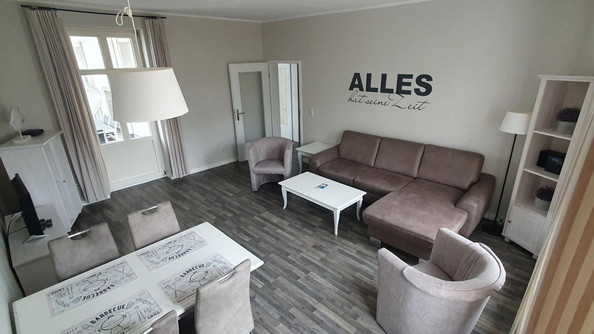 Balkon, Gratis Nutzung Vom Ahoi Erlebnisbad Und Sauna In Sellin - Residenz Strandeck Fewo01 奥斯特巴德·哥伦 外观 照片